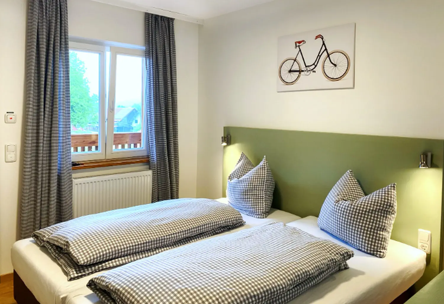 Schlafzimmer von Bike Lodge GmbH